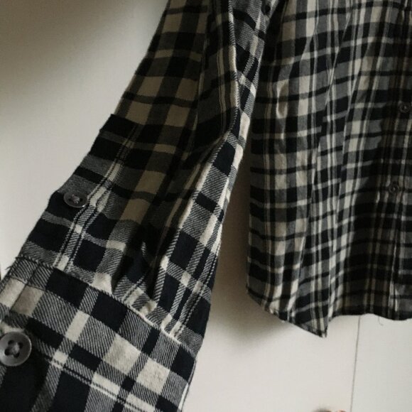 Chaps Black and White Plaid Flannel Cotton Button Down Shirt - Picture 6 of 15
